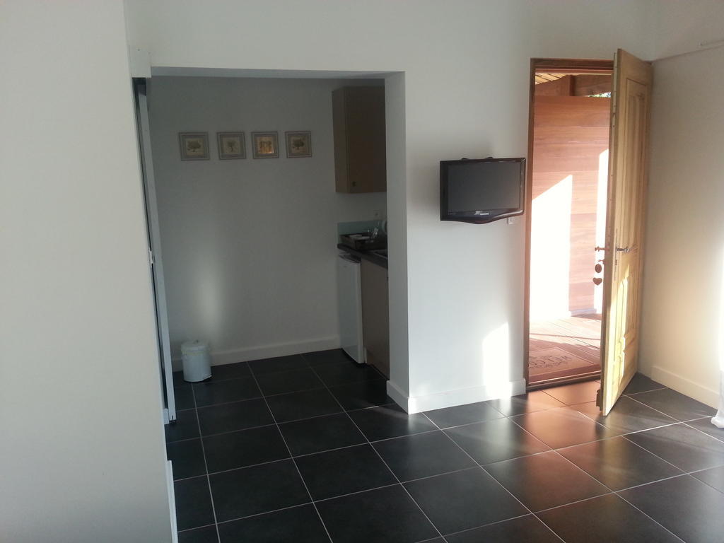 Mas Des Limites Bed and Breakfast Rognonas Kamer foto