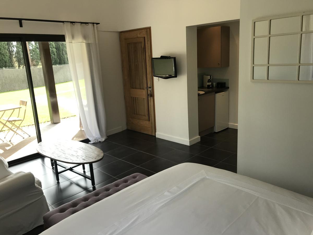 Mas Des Limites Bed and Breakfast Rognonas Buitenkant foto