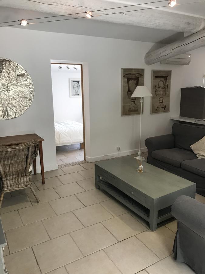Mas Des Limites Bed and Breakfast Rognonas Buitenkant foto