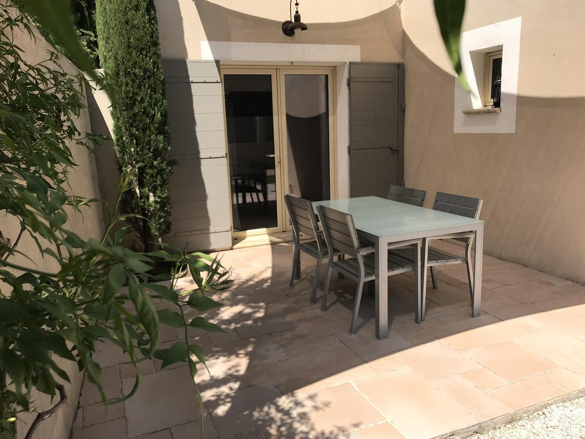 Mas Des Limites Bed and Breakfast Rognonas Buitenkant foto