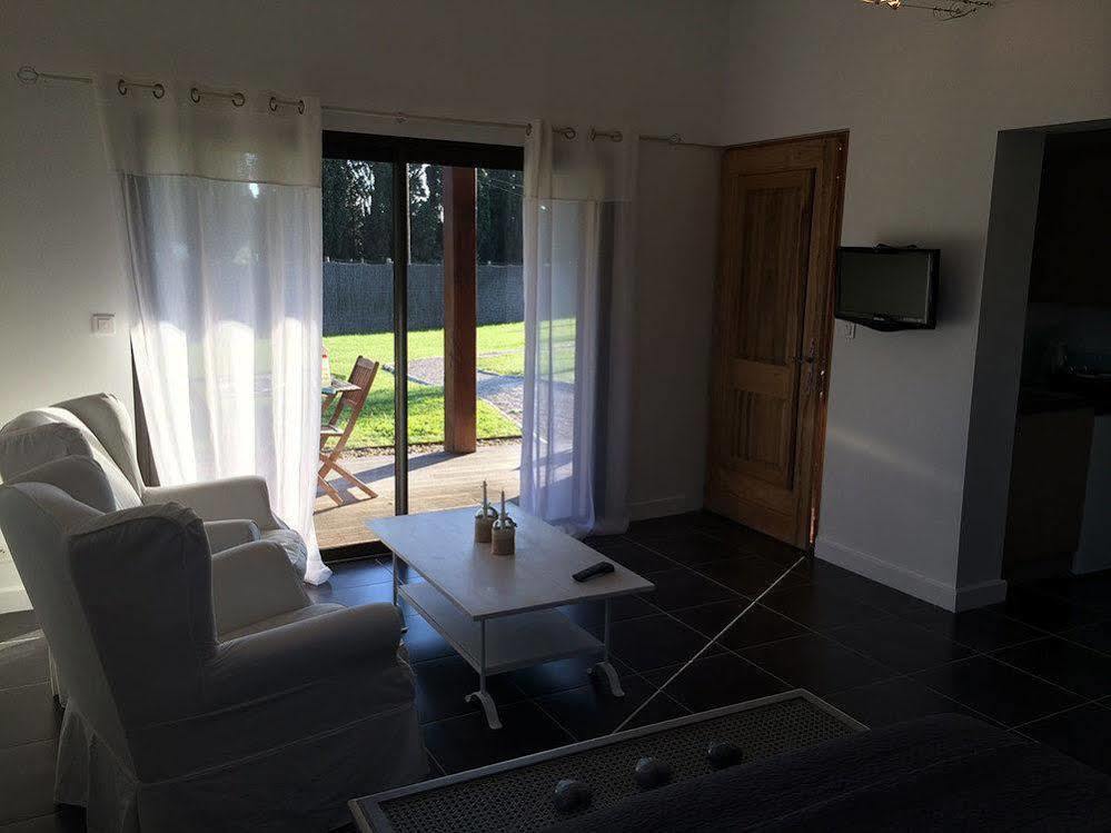 Mas Des Limites Bed and Breakfast Rognonas Buitenkant foto