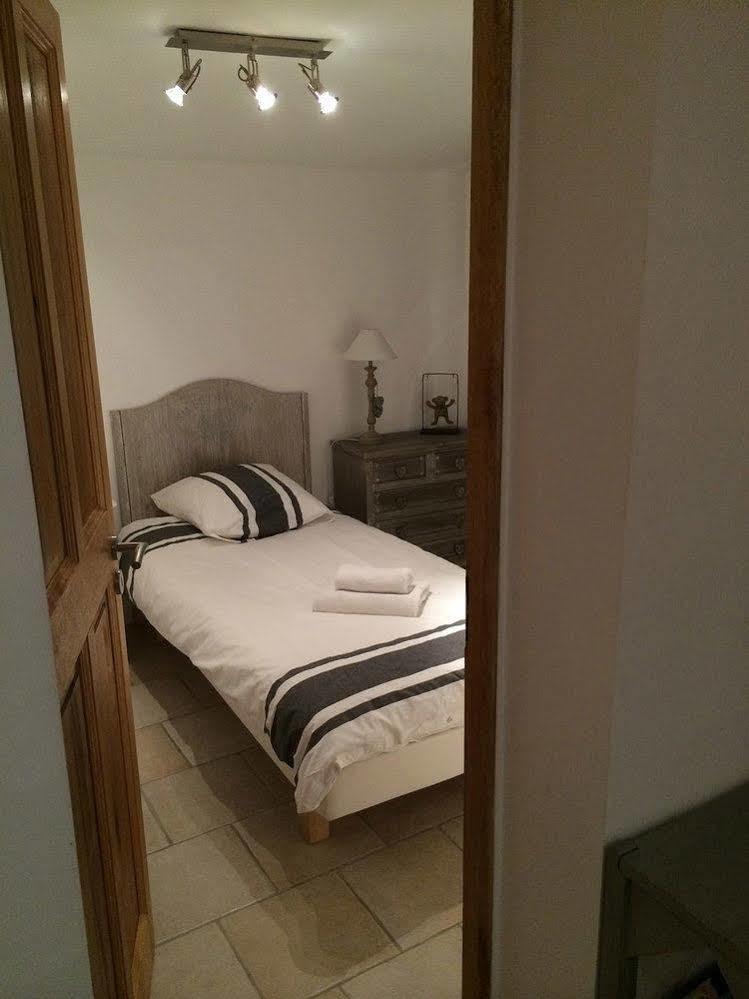 Mas Des Limites Bed and Breakfast Rognonas Buitenkant foto