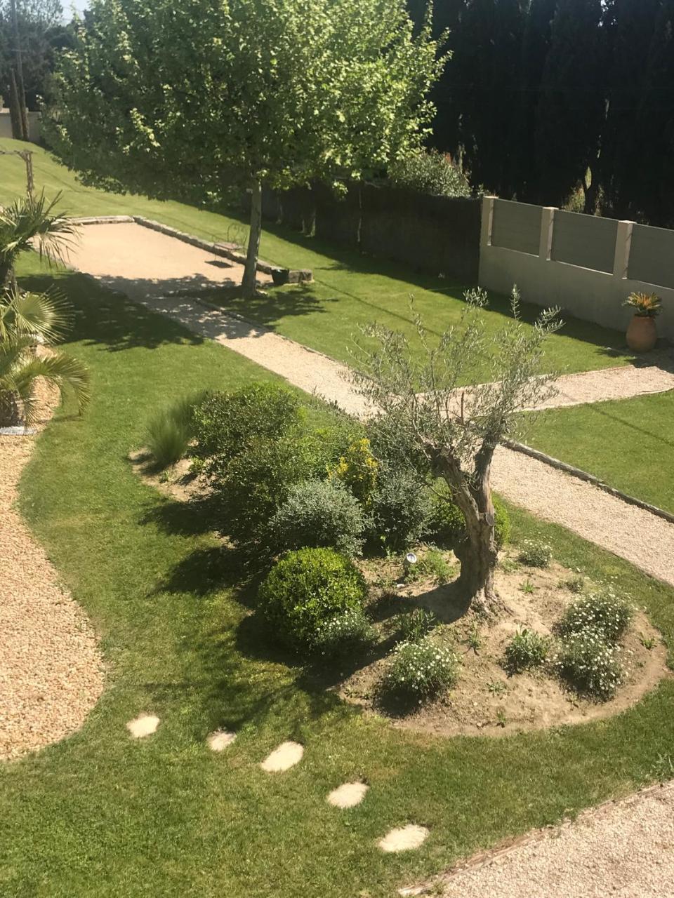 Mas Des Limites Bed and Breakfast Rognonas Buitenkant foto