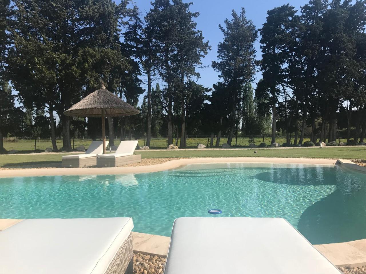 Mas Des Limites Bed and Breakfast Rognonas Buitenkant foto
